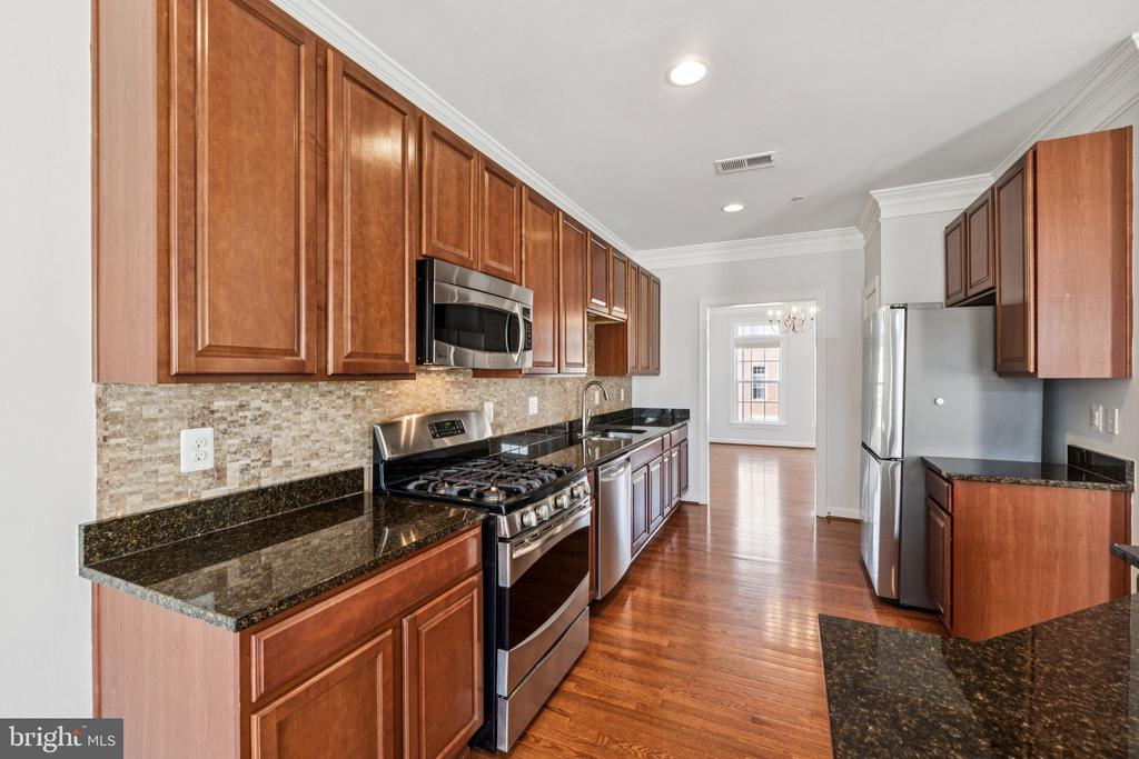 125 AUTUMN VIEW DRIVE