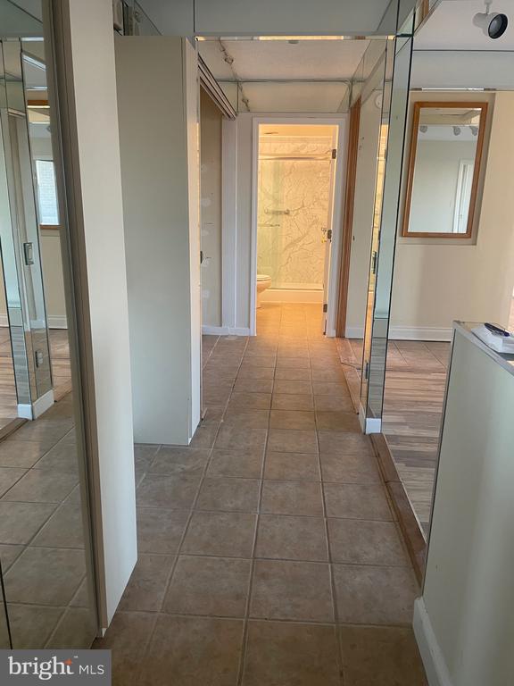 5225 POOKS HILL ROAD Unit: 1824N