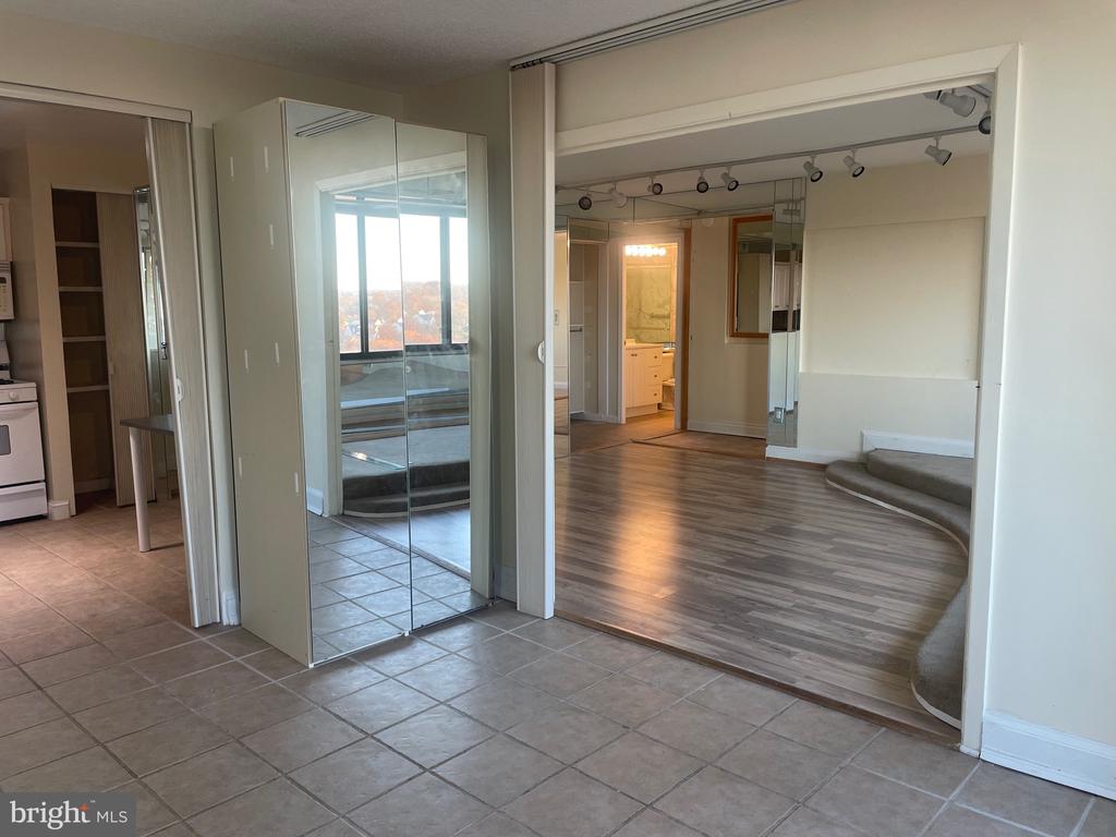 5225 POOKS HILL ROAD Unit: 1824N