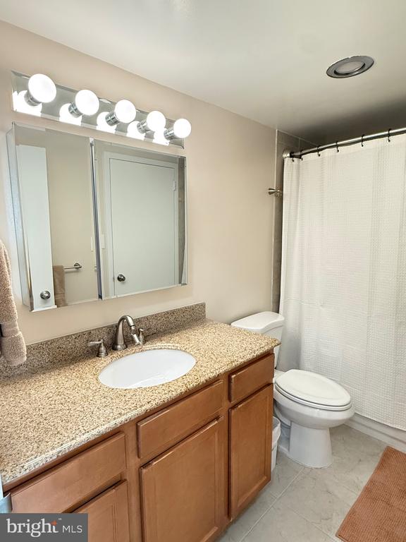 5225 POOKS HILL ROAD Unit: 1607N