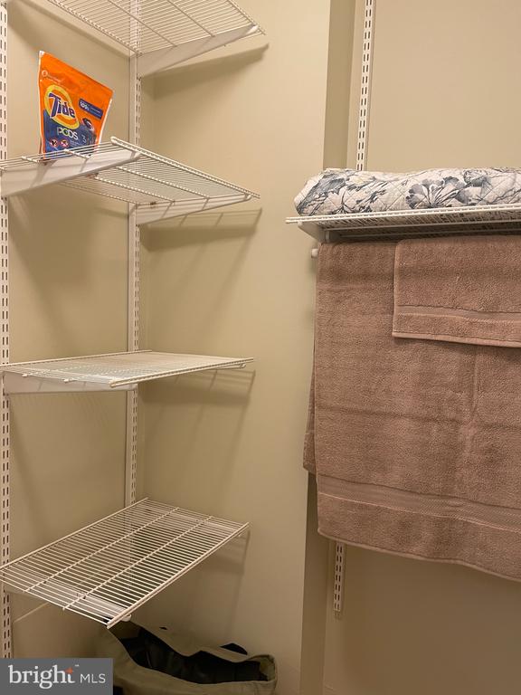 5225 POOKS HILL ROAD Unit: 1607N