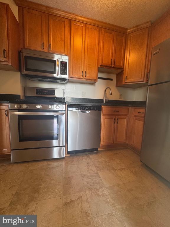4242 EAST WEST HIGHWAY Unit: 618