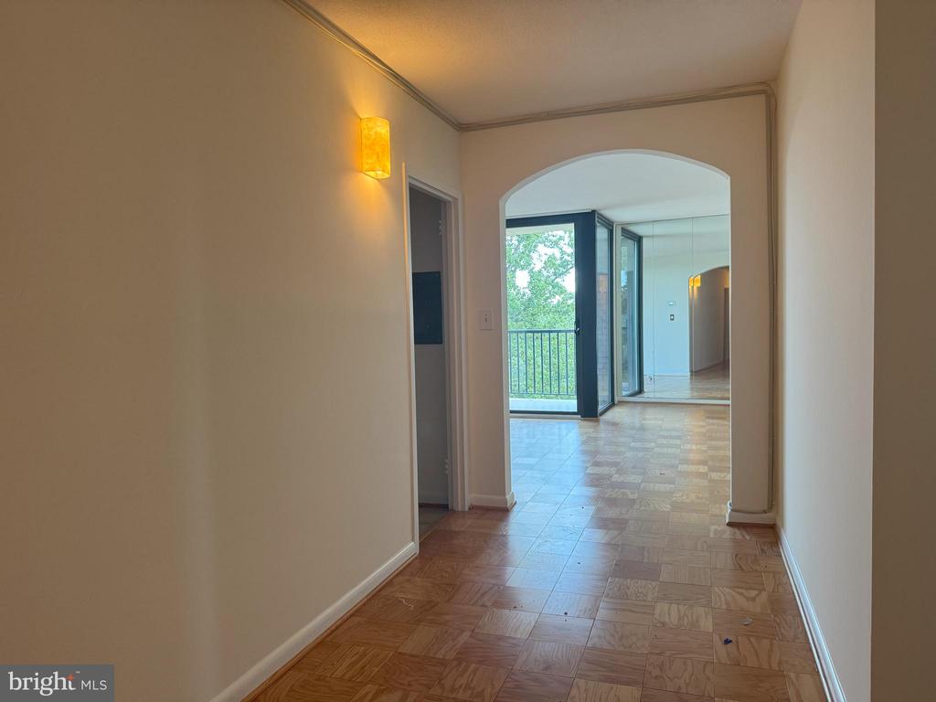 4242 EAST WEST HIGHWAY Unit: 618