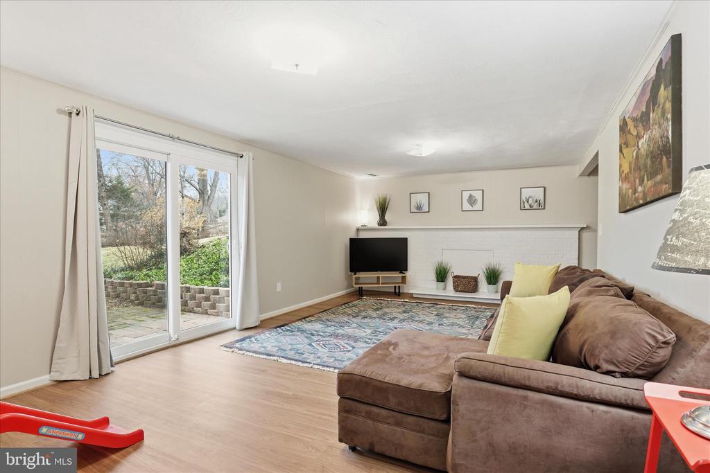 17542 WHEAT FALL DRIVE