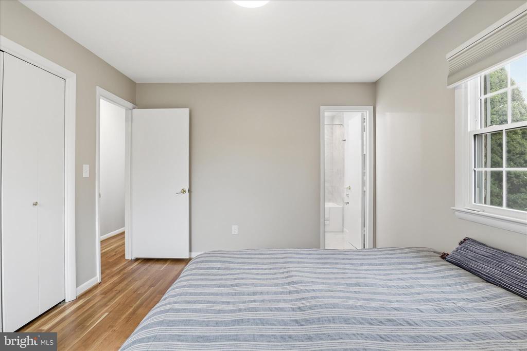 17542 WHEAT FALL DRIVE