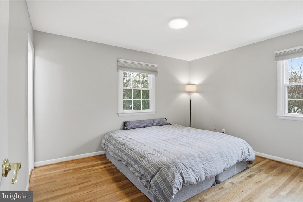 17542 WHEAT FALL DRIVE