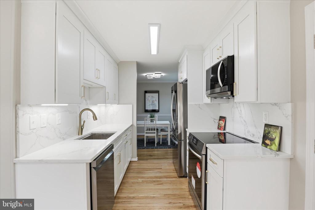 17542 WHEAT FALL DRIVE