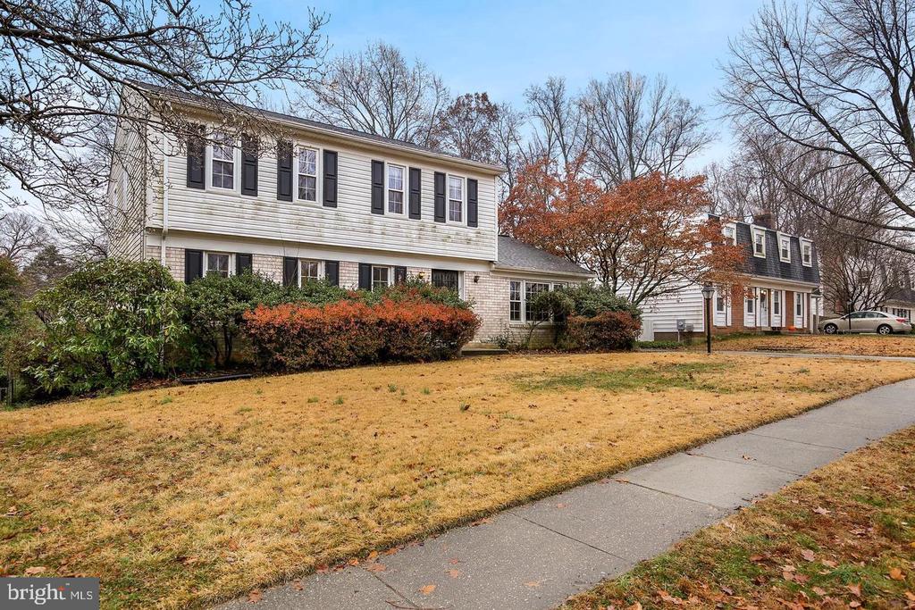 1804 BILLMAN LANE