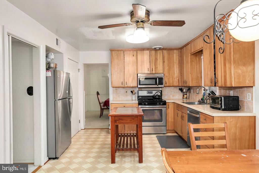 1804 BILLMAN LANE