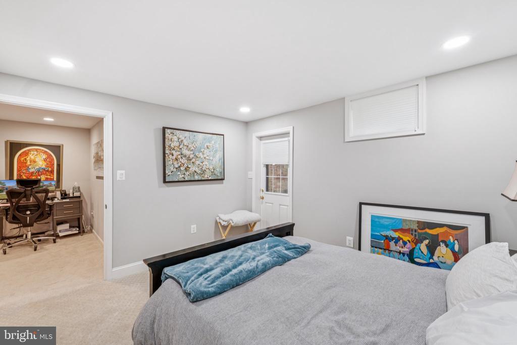 2403 COLSTON DRIVE