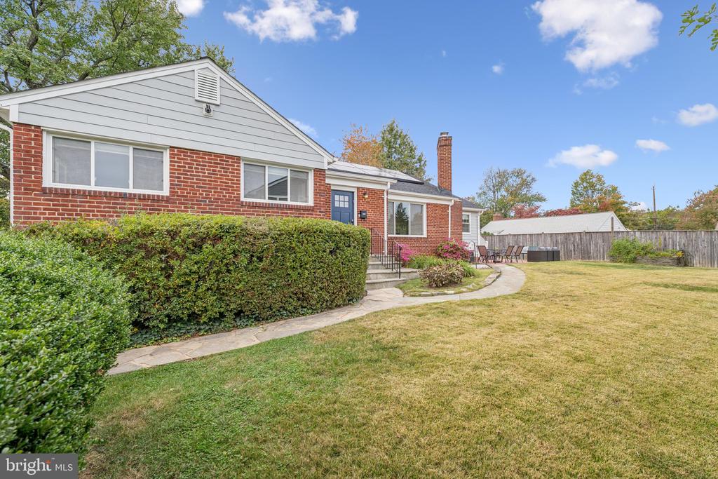 2403 COLSTON DRIVE