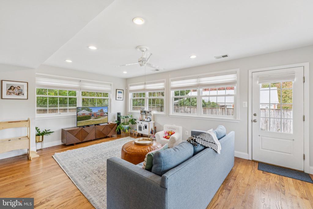 2403 COLSTON DRIVE