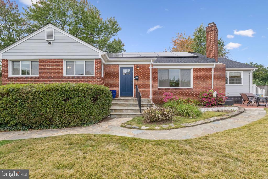 2403 COLSTON DRIVE