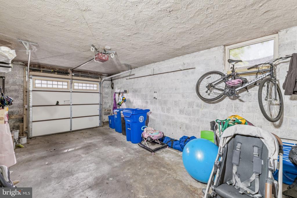 2403 COLSTON DRIVE