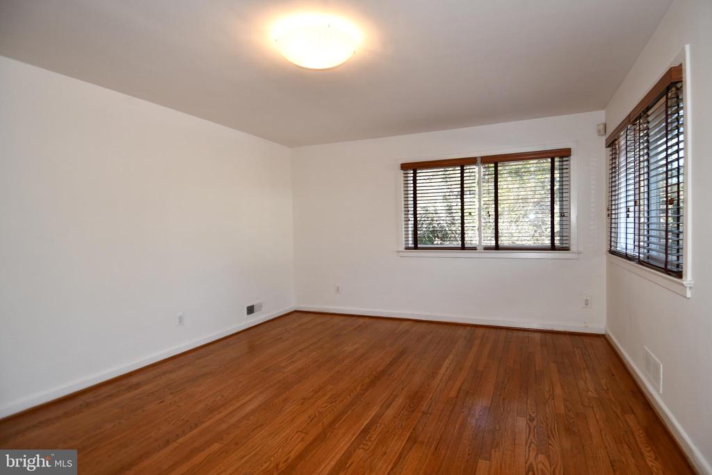 4111 SAUL ROAD