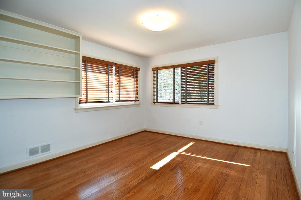 4111 SAUL ROAD