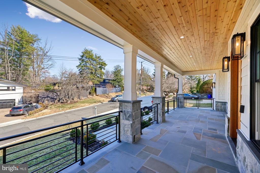 3404 PAULINE DRIVE