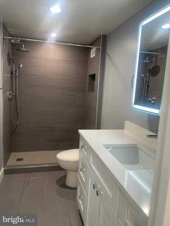 5225 POOKS HILL ROAD Unit: 828S
