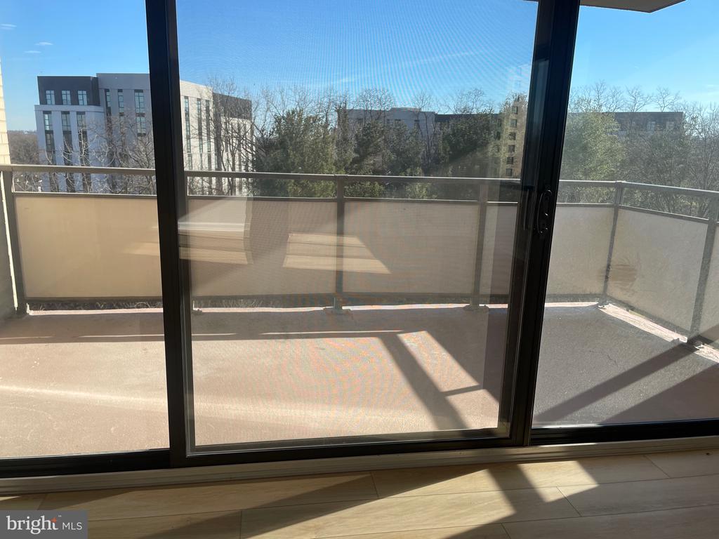 5225 POOKS HILL ROAD Unit: 828S