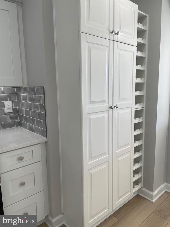 5225 POOKS HILL ROAD Unit: 828S
