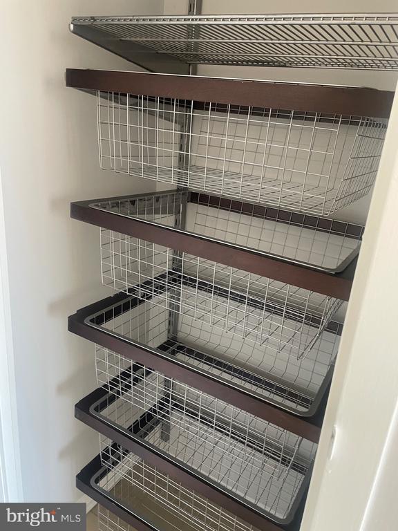 5225 POOKS HILL ROAD Unit: 828S