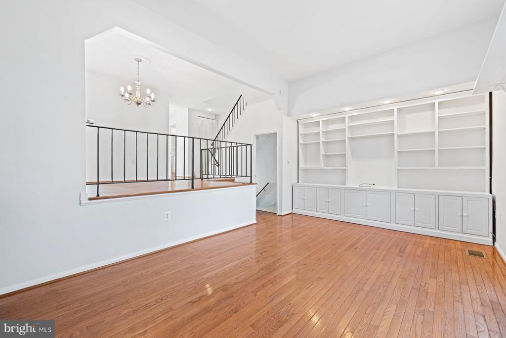 3331 BUEHLER COURT Unit: 108