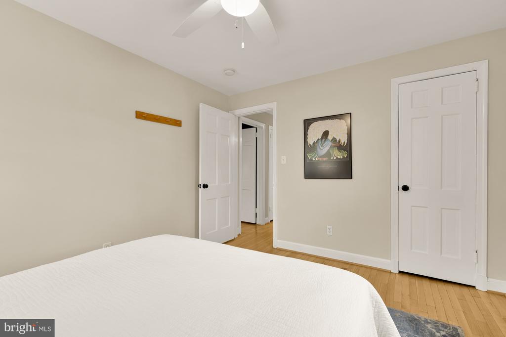 1511 LIVE OAK DRIVE