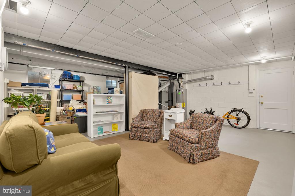 1511 LIVE OAK DRIVE