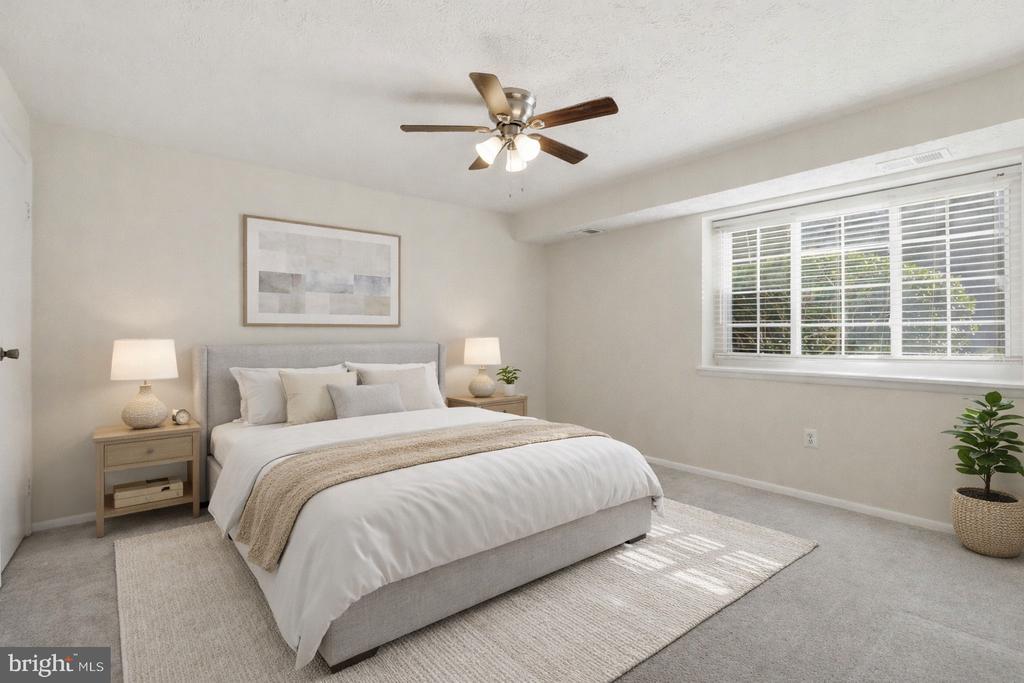 12309 SILVERGATE WAY Unit: 908-D