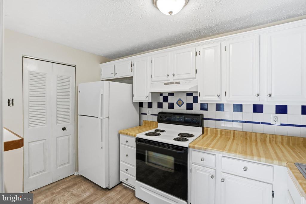 12309 SILVERGATE WAY Unit: 908-D