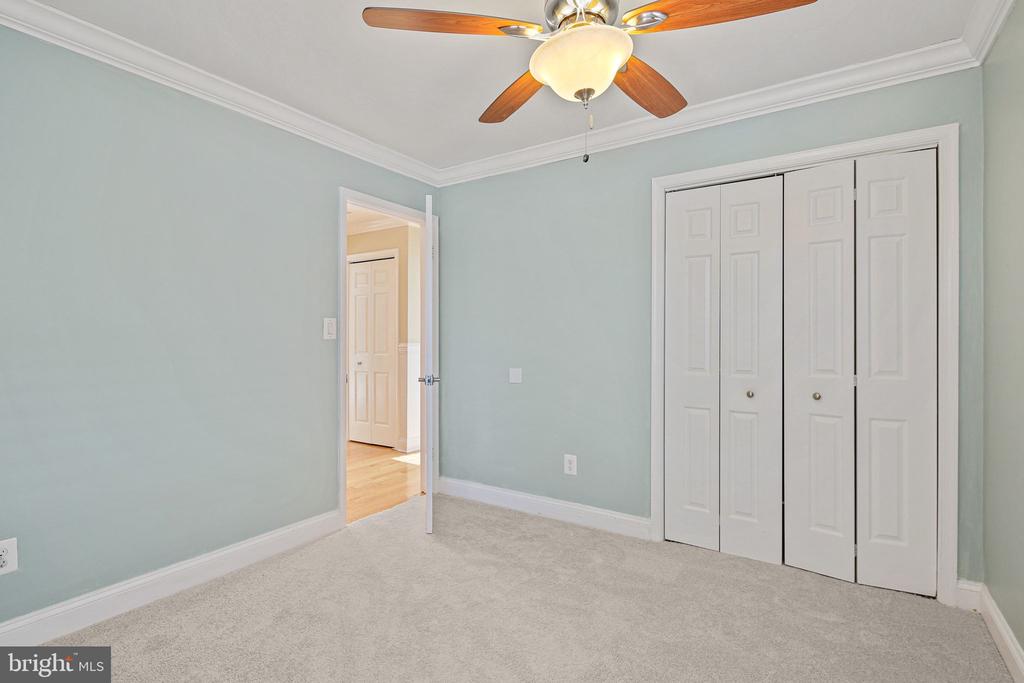 8405 MARKETREE CIRCLE