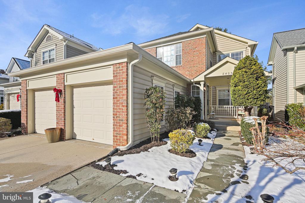 8405 MARKETREE CIRCLE