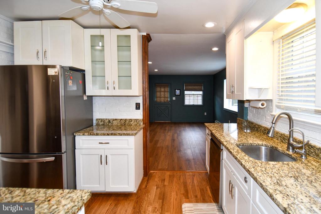 9325 LONG BRANCH PARKWAY