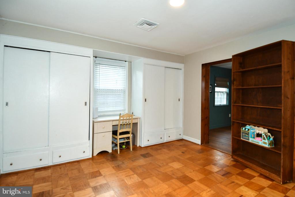 9325 LONG BRANCH PARKWAY