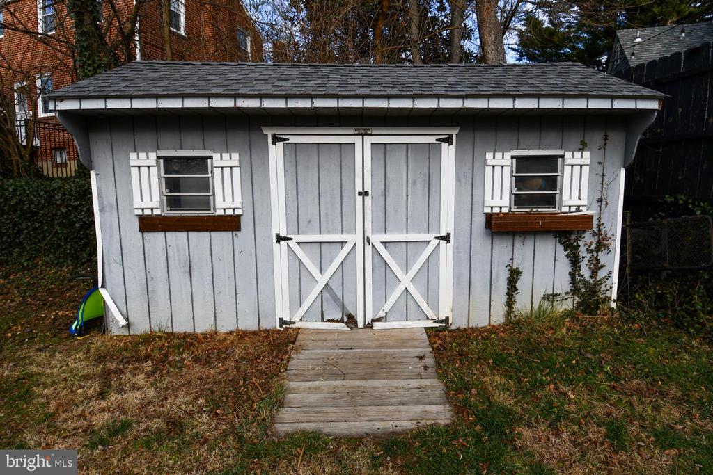 9325 LONG BRANCH PARKWAY