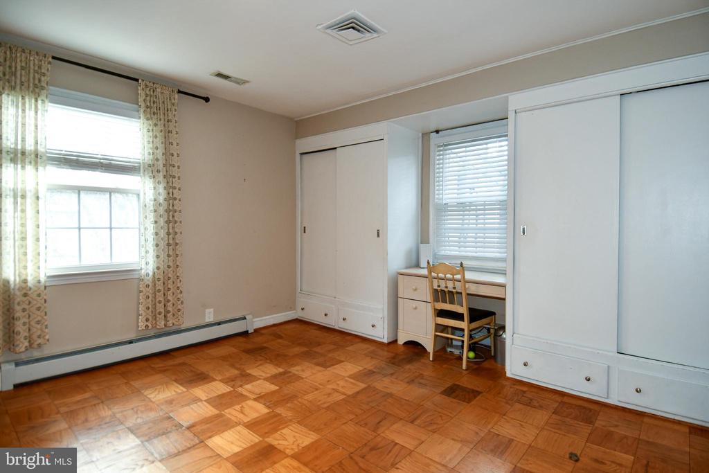 9325 LONG BRANCH PARKWAY