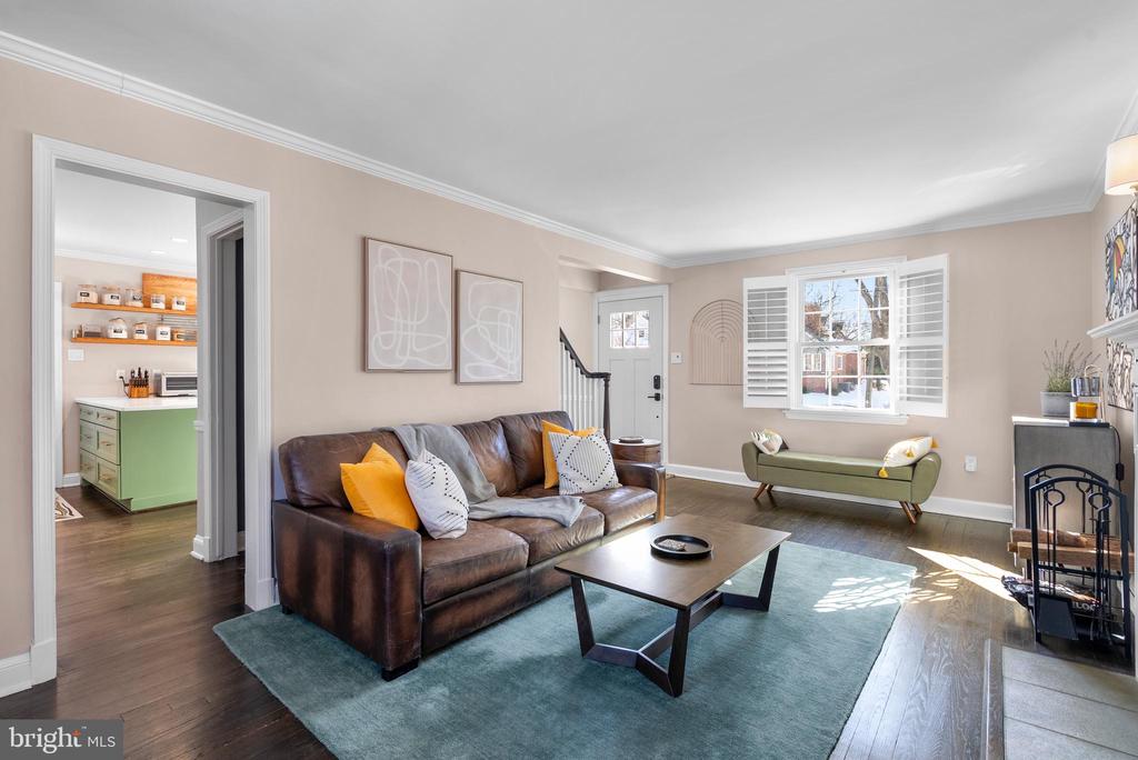 707 FOREST GLEN ROAD