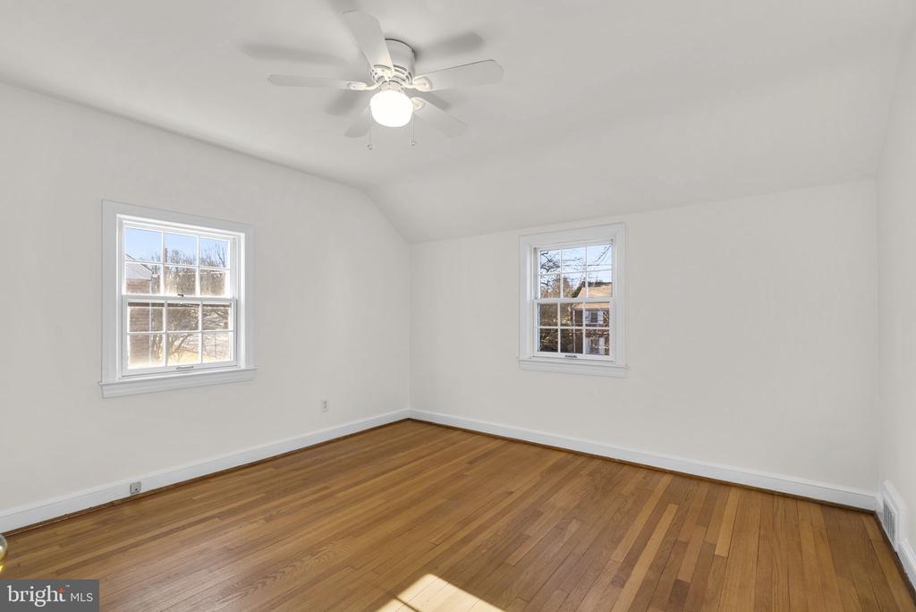 506 BONIFANT STREET