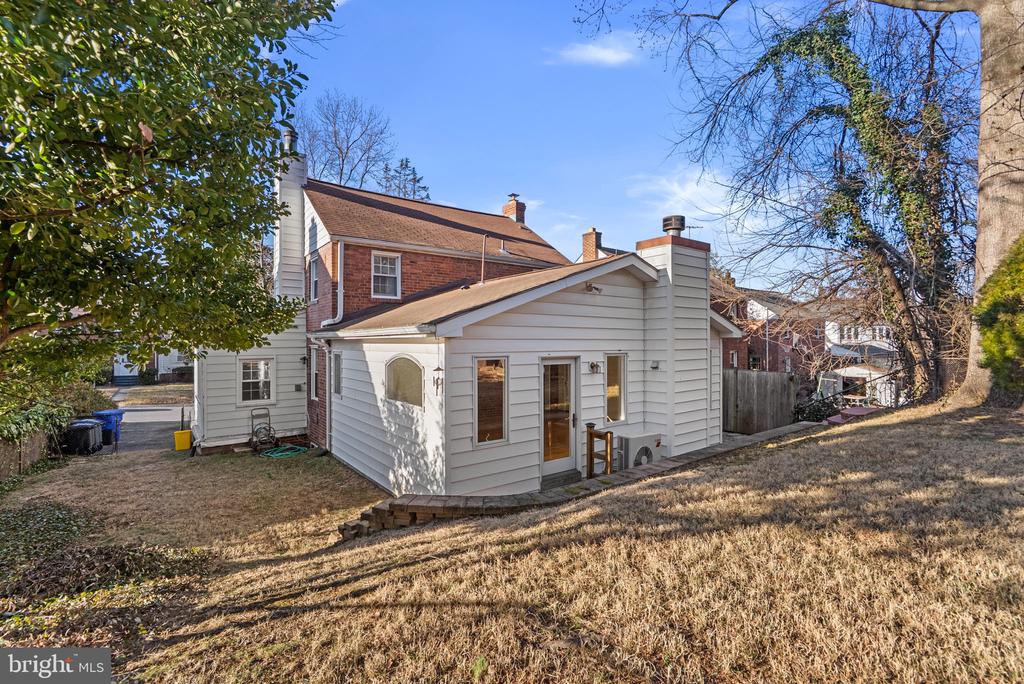 506 BONIFANT STREET