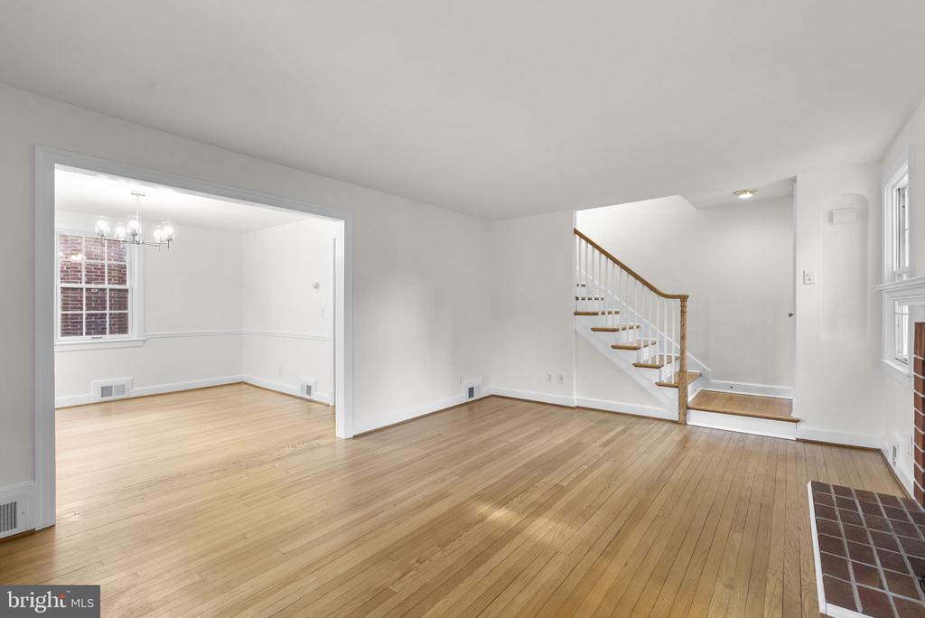 506 BONIFANT STREET