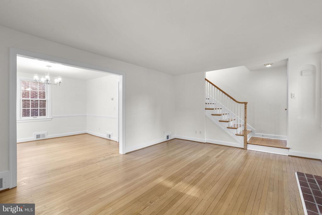 506 BONIFANT STREET