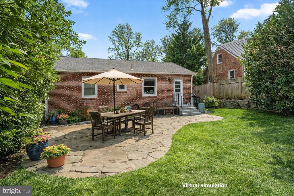 414 HILLMOOR DRIVE