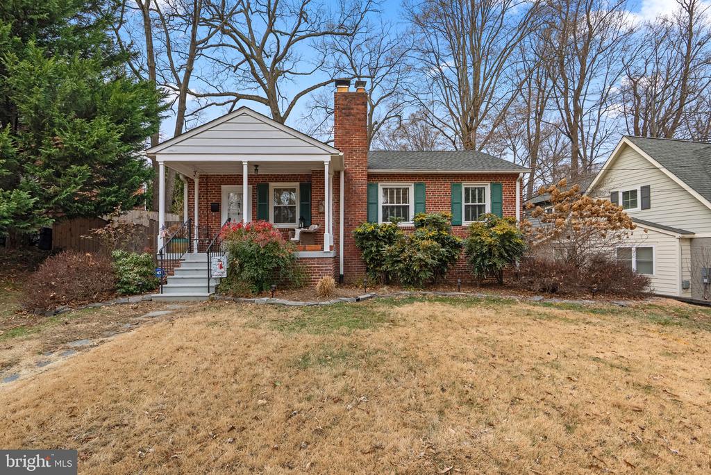 414 HILLMOOR DRIVE