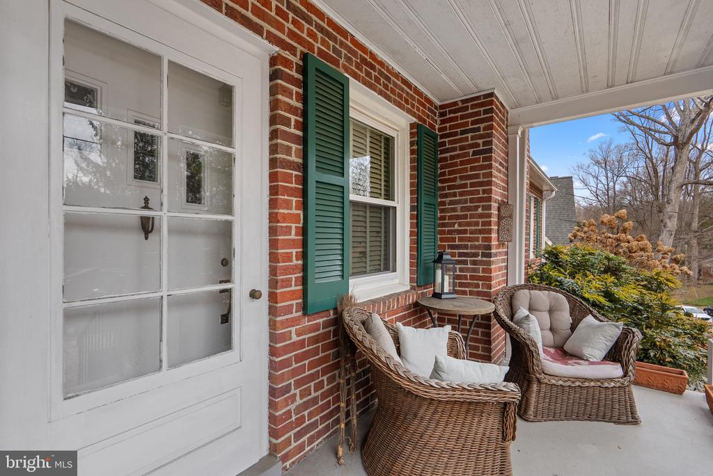 414 HILLMOOR DRIVE