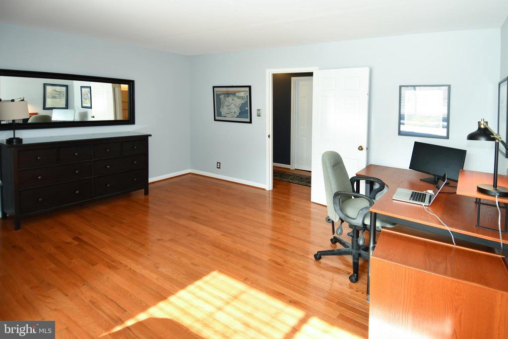 4601 N PARK AVENUE Unit: 101