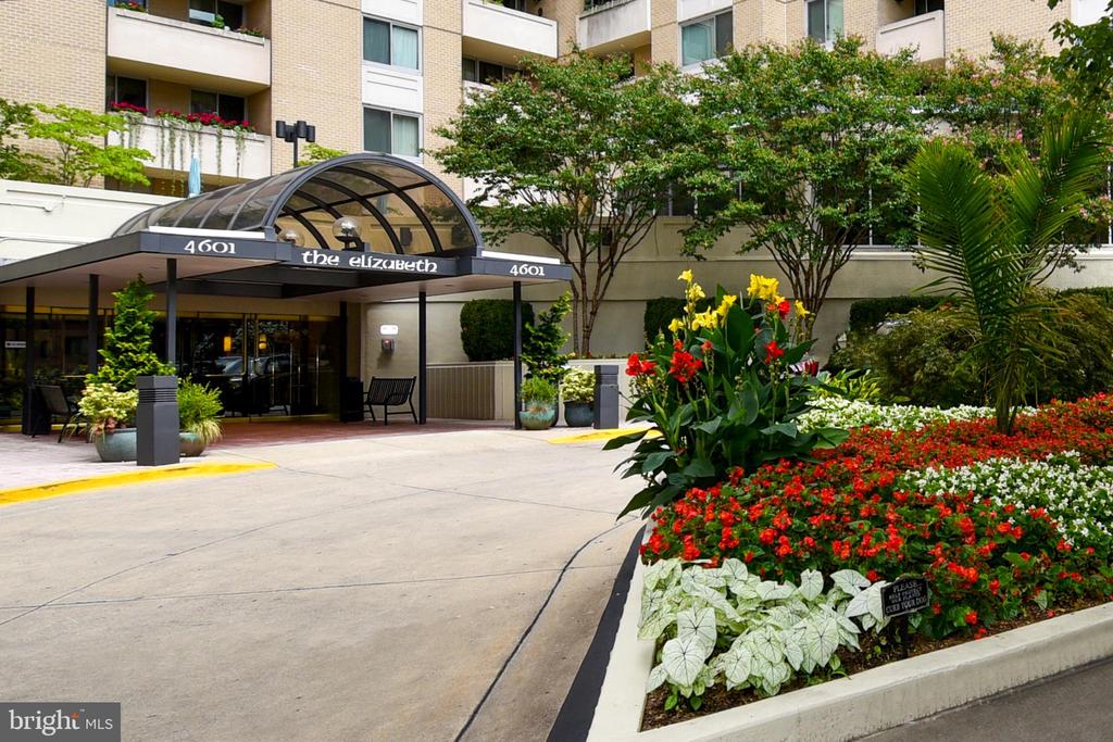4601 N PARK AVENUE Unit: 101