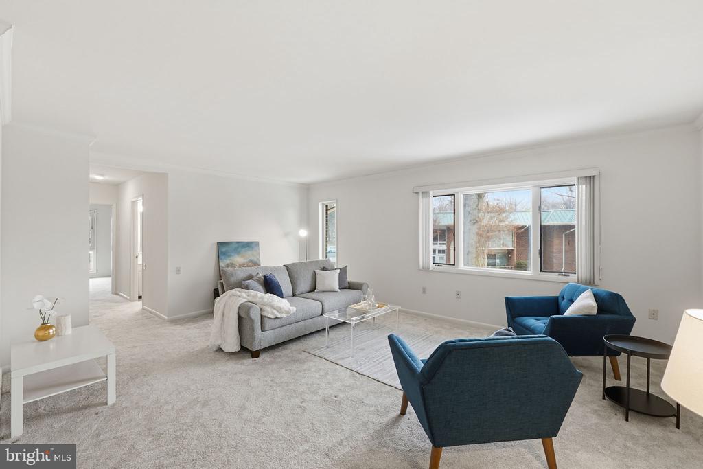 3400 CHISWICK COURT Unit: 48-2A