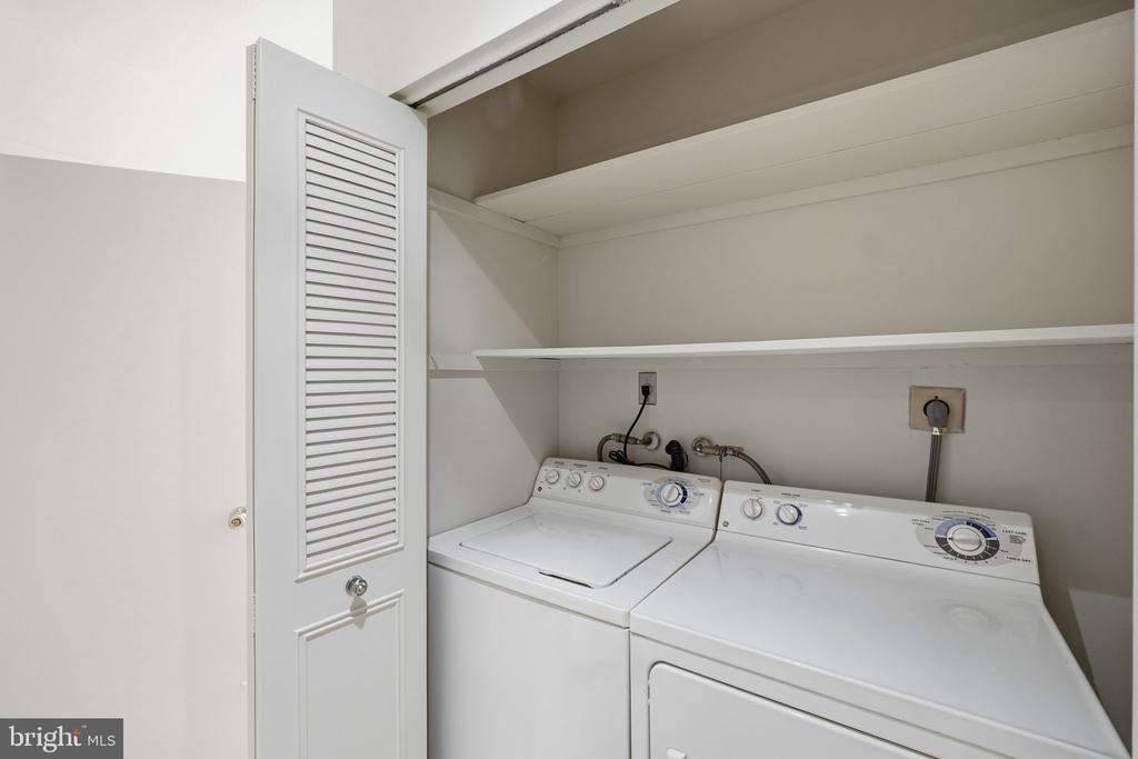 3400 CHISWICK COURT Unit: 48-2A