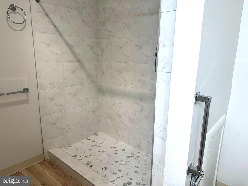 3400 CHISWICK COURT Unit: 48-2A