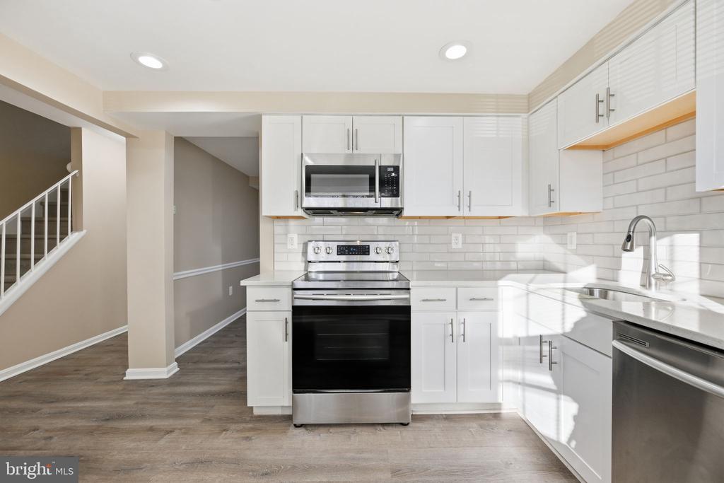 14602 KING LEAR COURT Unit: 12-146